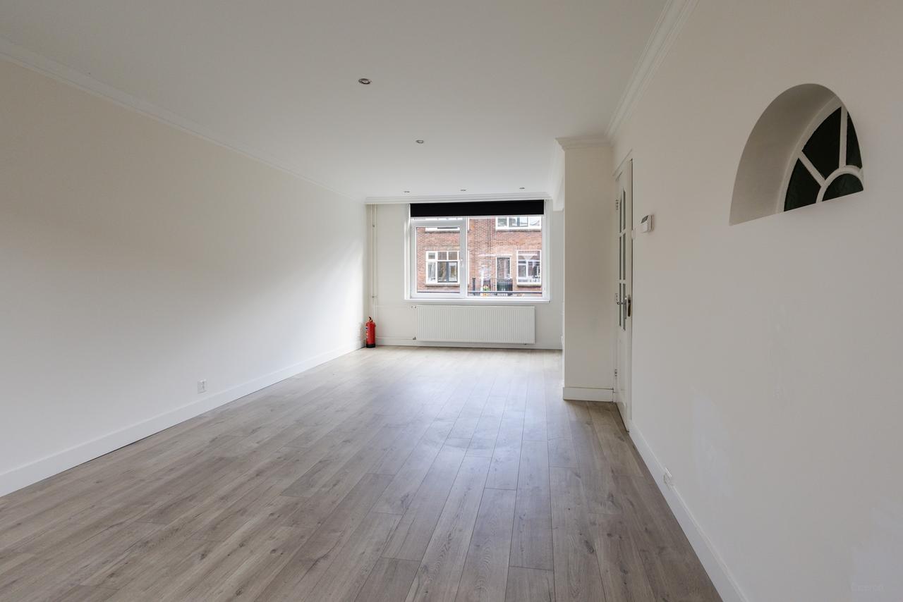 90 m² bovenwoning met balkon in Utrecht - Afbeelding 3