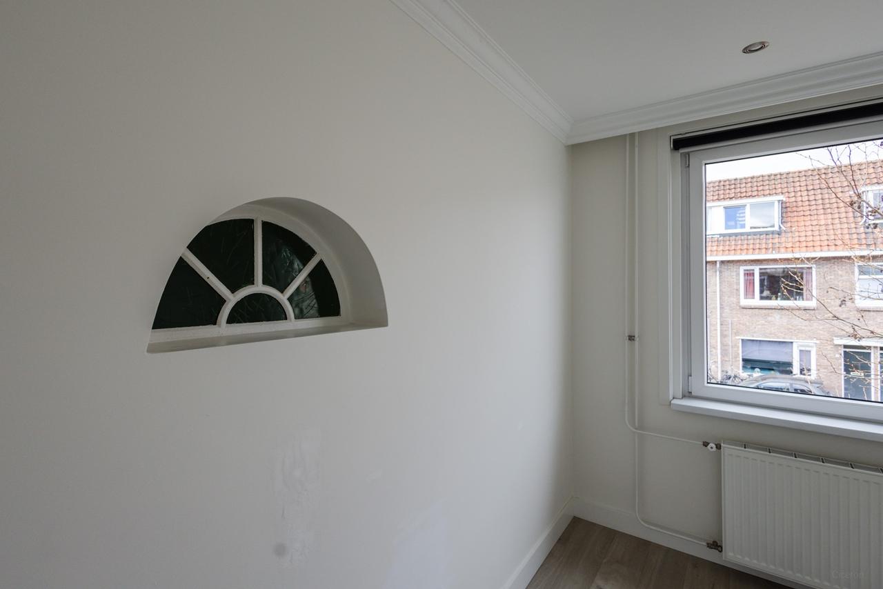 90 m² bovenwoning met balkon in Utrecht - Afbeelding 4
