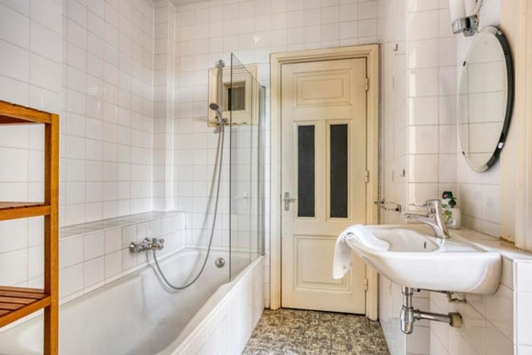 Gemeubileerd 2-slaapkamerappartement met tuin - Afbeelding 11