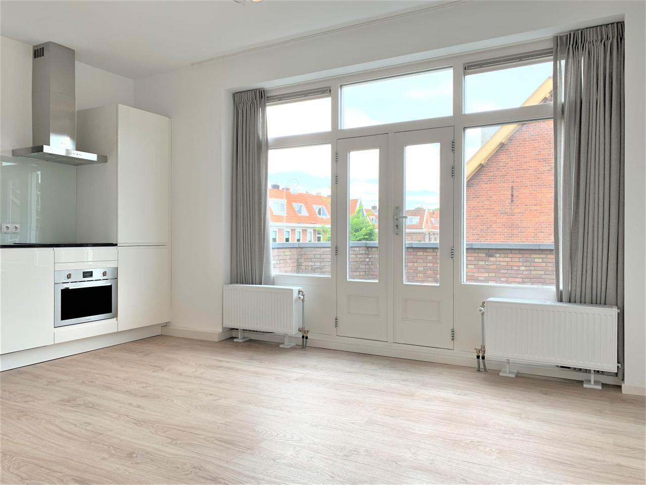Appartement met groot dakterras in Noord - Afbeelding 1