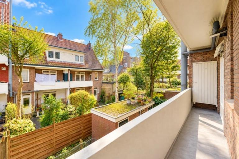 Zuidbalkon en grote zolder in De Pijp - Afbeelding 11