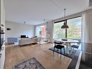 90 m² with terrace in Zuidas