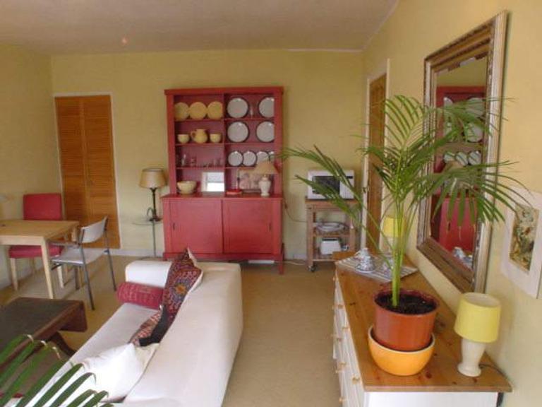 Gemeubileerd 2-kamerappartement in Bezuidenhout - Afbeelding 5