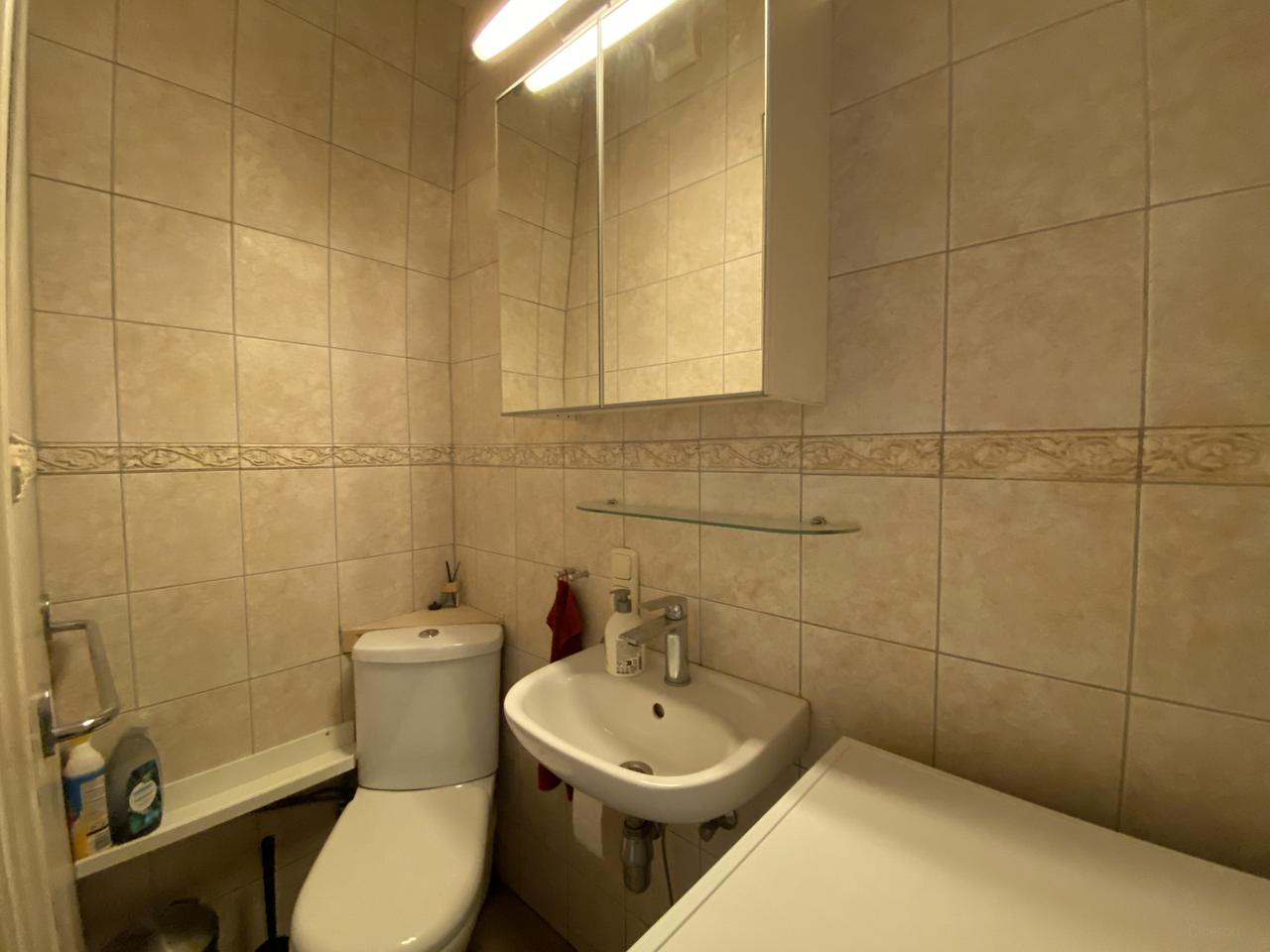 Gemeubileerd 2-kamerappartement in Bezuidenhout - Afbeelding 8