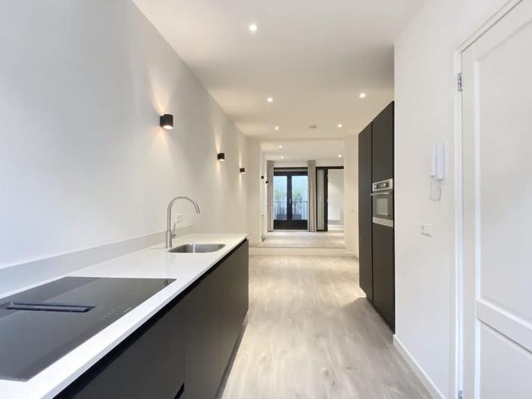 Gemeubileerd 3-kamerappartement met patio - Afbeelding 4