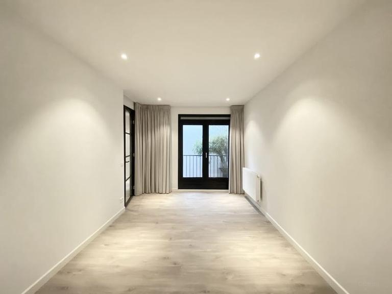 Gemeubileerd 3-kamerappartement met patio - Afbeelding 6