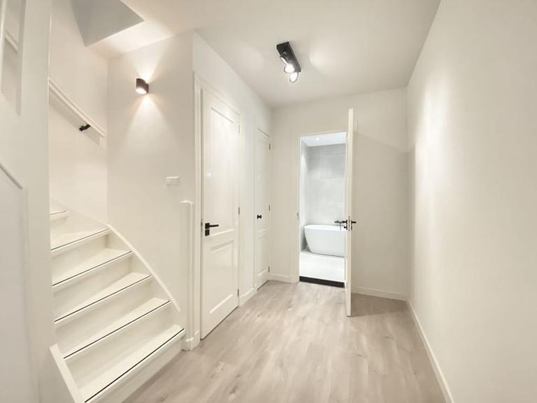 Gemeubileerd 3-kamerappartement met patio - Afbeelding 12