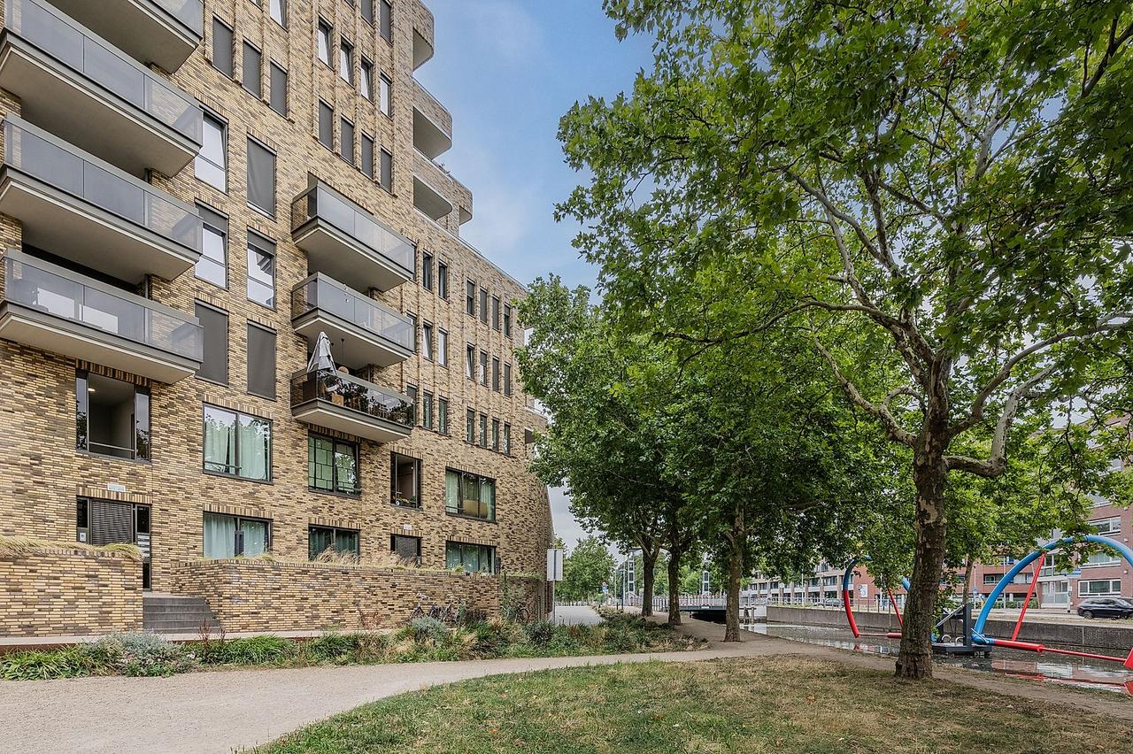 98 m² appartement met balkon in Villapark - Afbeelding 1