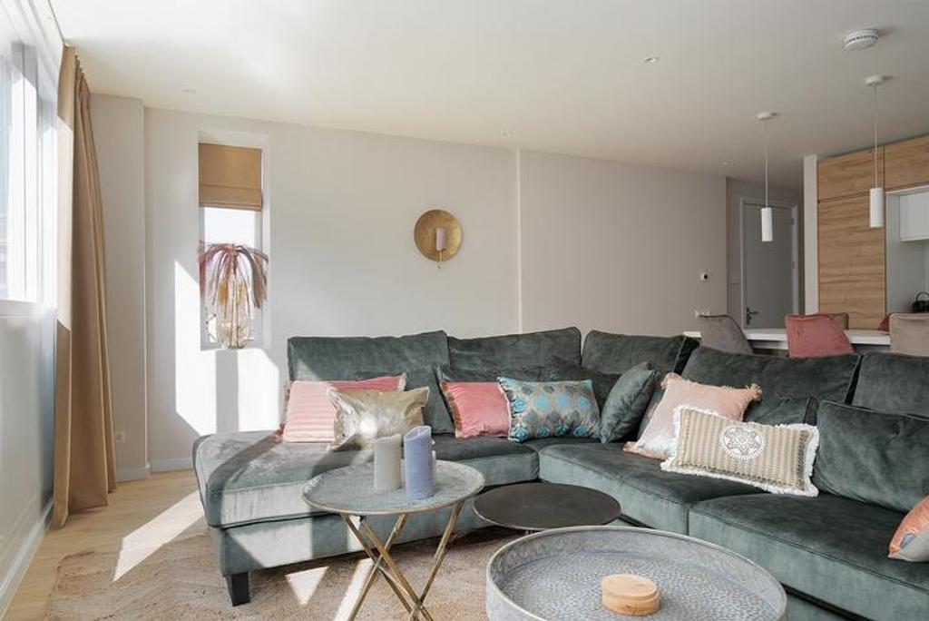 77 m² appartement met dakterras in Utrecht - Afbeelding 1