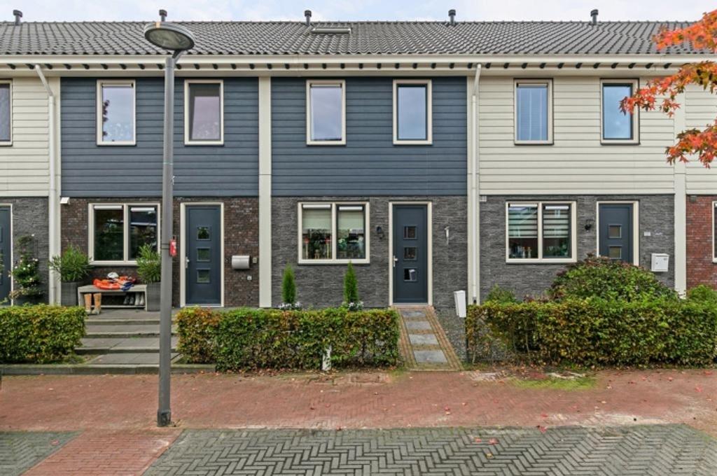 Tussenwoning met tuin in Bornsche Maten - Afbeelding 1