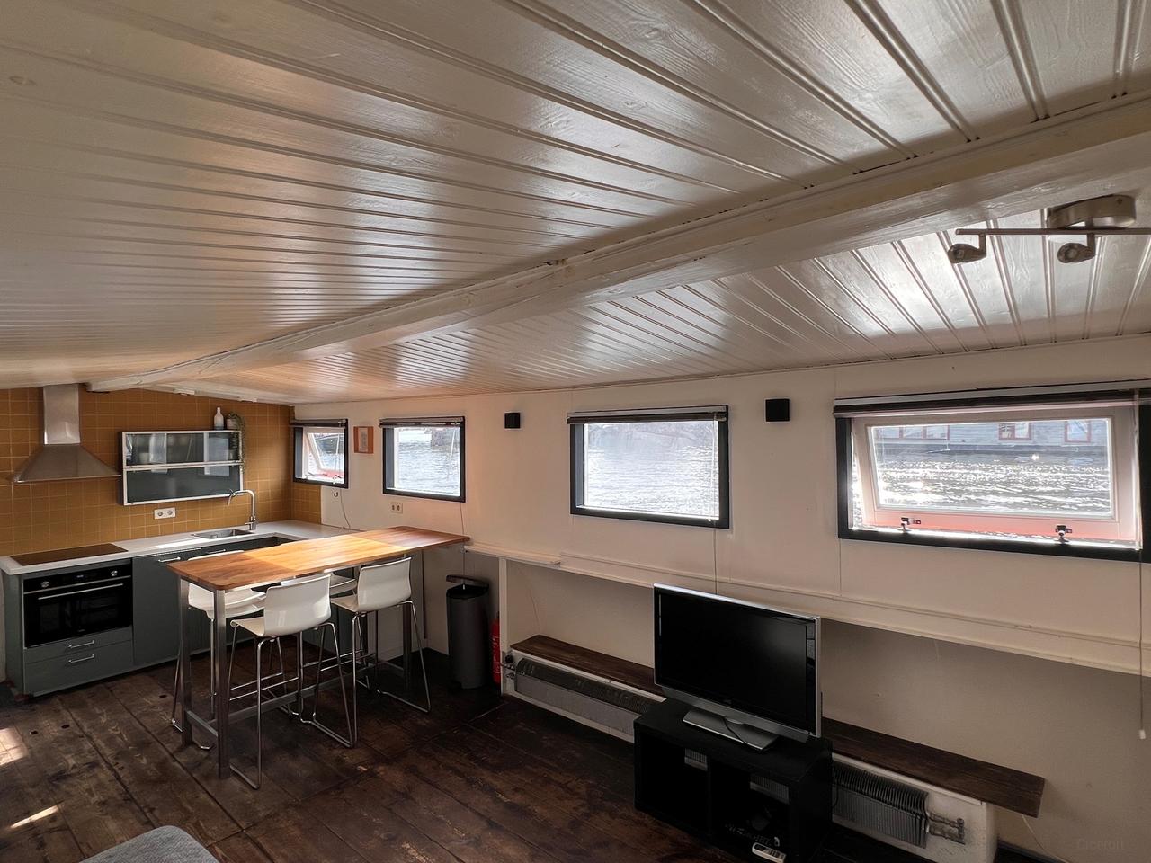 Woonboot aan de Amstel met dakterras - Afbeelding 4
