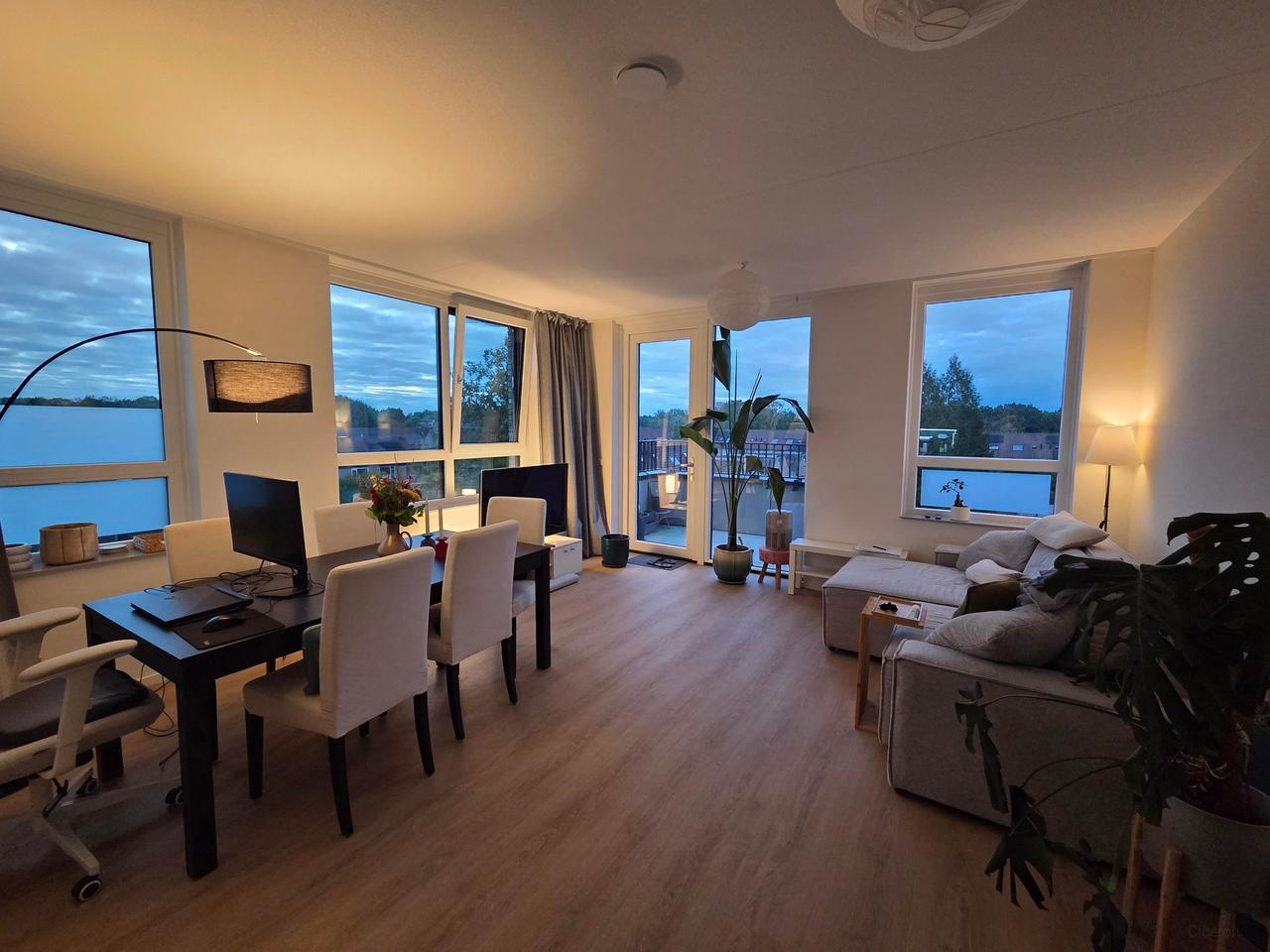 A++ hoekappartement met balkon en parking - Afbeelding 2