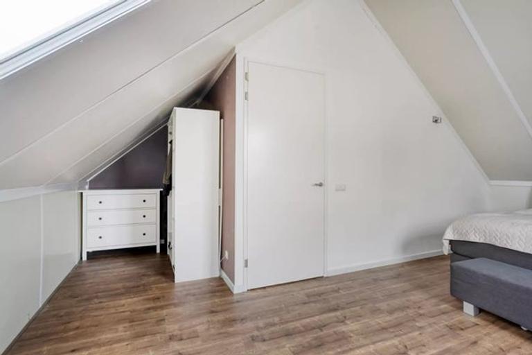 Gemeubileerde 4-slaapkamerwoning aan het water - Afbeelding 36