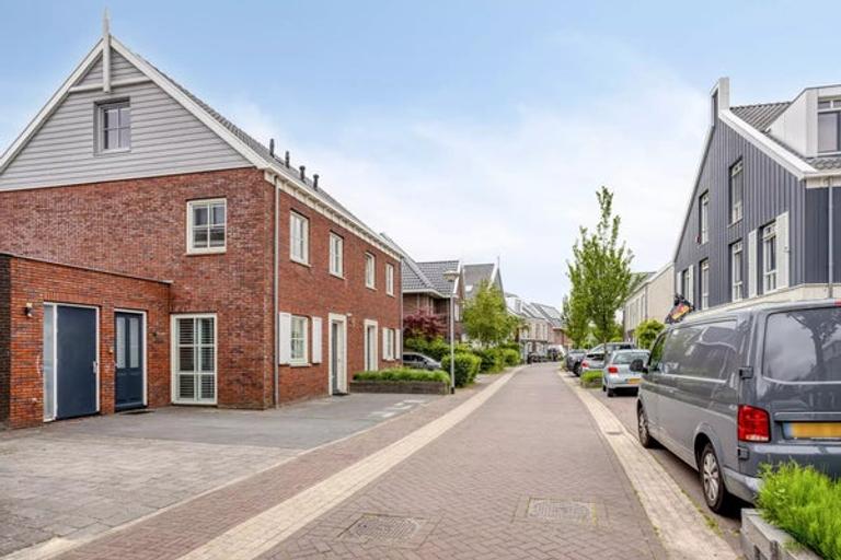 Gemeubileerde 4-slaapkamerwoning aan het water - Afbeelding 41