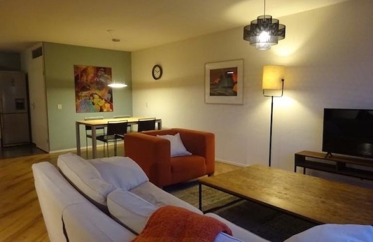 Gemeubileerd 3-kamerappartement met uitzicht - Afbeelding 4